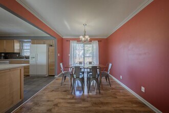 13032 W 102nd Terrace in Lenexa, KS - Building Photo - Building Photo