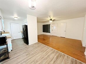 907 Royal St in Forney, TX - Building Photo - Building Photo