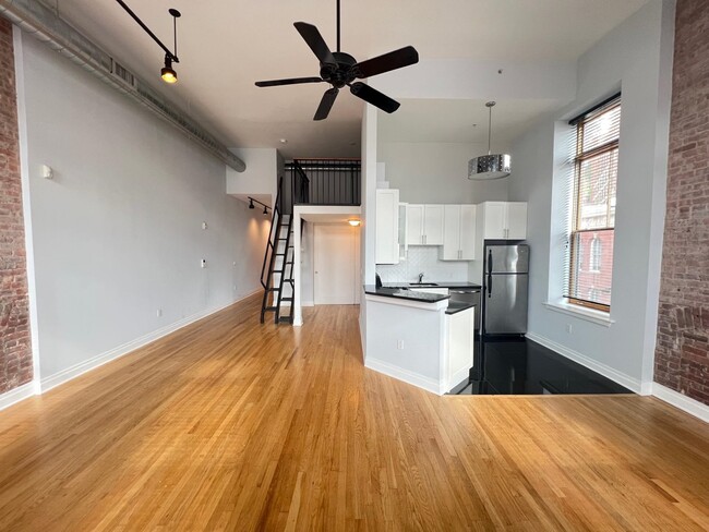 338 Grove St in Jersey City, NJ - Building Photo - Building Photo