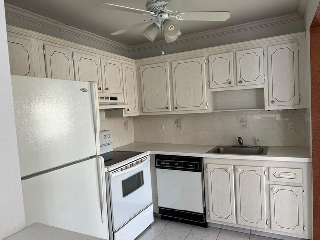 property at 371 Flanders Dr