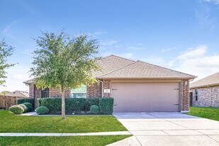 336 Carlyle St in Anna, TX - Building Photo