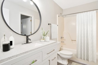 The Summitt in Rossville, GA - Building Photo - Interior Photo