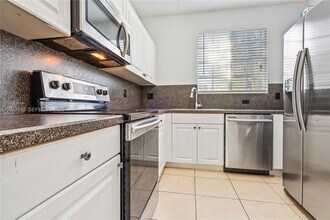 5758 NW 48th Ave in Coconut Creek, FL - Building Photo - Building Photo