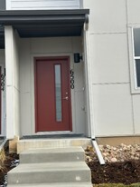 6500 N Biscay St in Denver, CO - Building Photo