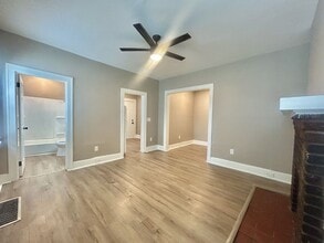 The Montgomeries in Cincinnati, OH - Building Photo - Interior Photo