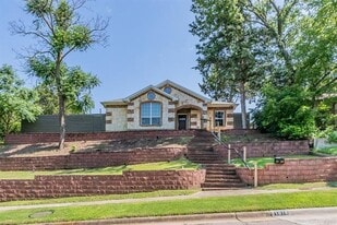 1818 Ebbtide Ln in Dallas, TX - Building Photo