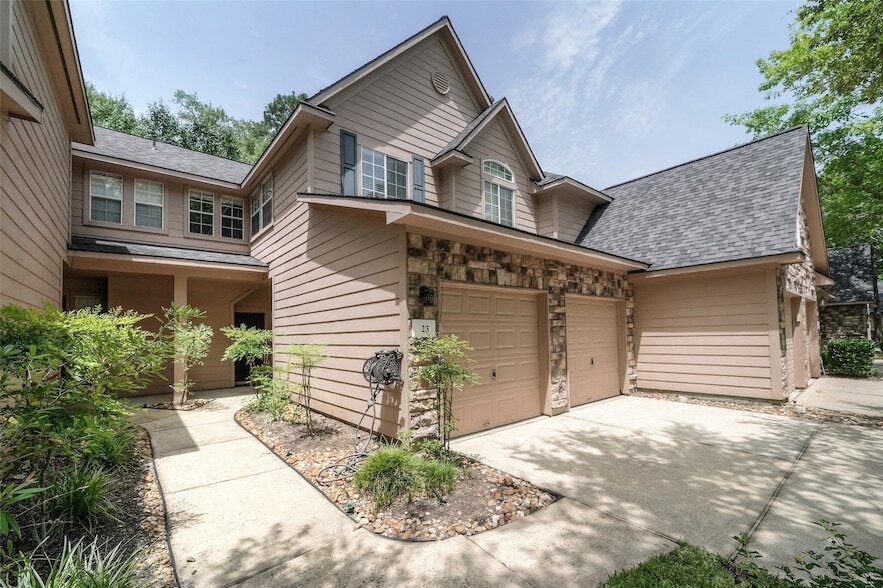 23 Endor Forest Pl in Spring, TX - Foto de edificio