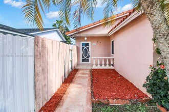19721 SW 122nd Pl in Miami, FL - Building Photo - Building Photo