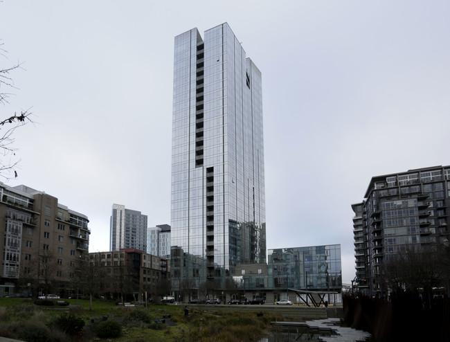 The Cosmopolitan in Portland, OR - Building Photo - Building Photo