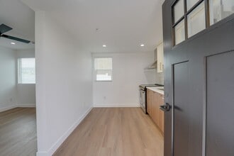 Oceans 315 in La Jolla, CA - Building Photo - Interior Photo