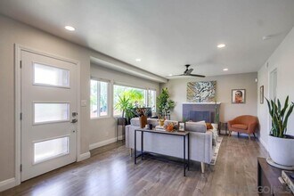 7832 Cinnabar Dr in La Mesa, CA - Building Photo - Building Photo