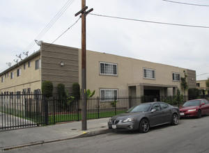 14815-14817 Chadron Ave in Gardena, CA - Building Photo - Building Photo