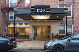 1730 E 14th St in Brooklyn, NY - Foto de edificio - Building Photo