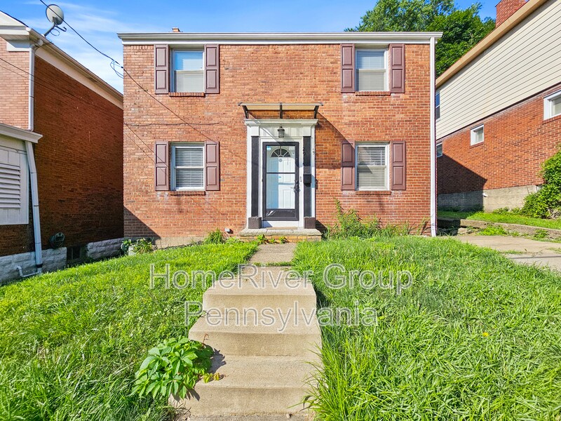 2914 Brentwood Ave in Pittsburgh, PA - Foto de edificio