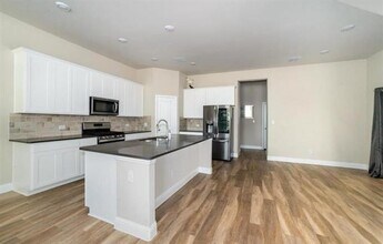 7609 Sunset Blvd in Rowlett, TX - Building Photo - Building Photo