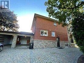 171 Pleasant Ave in Toronto, ON - Building Photo