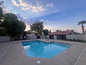 1515 E Reno Ave in Las Vegas, NV - Building Photo - Building Photo