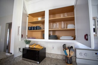 Room in House on Smugglers Ct in Charlotte, NC - Building Photo - Building Photo