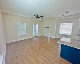 1736 W Walnut St in Tampa, FL - Foto de edificio - Building Photo