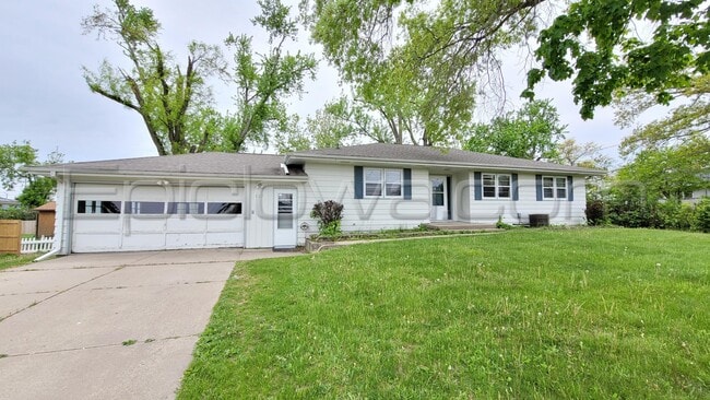 property at 827 Suburban St NE