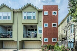 1137 W 24th St in Houston, TX - Building Photo