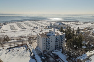 The Mariner in Oakville, ON - Building Photo - Building Photo