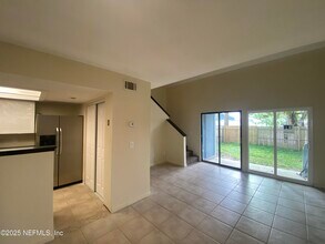1290 Wonderwood Dr in Jacksonville, FL - Building Photo - Building Photo