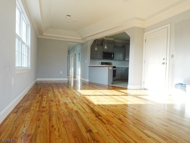 57 N 15th St in East Orange, NJ - Building Photo - Building Photo