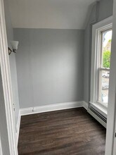 42 Elmwood Ave, Unit UPPER in Buffalo, NY - Building Photo - Building Photo