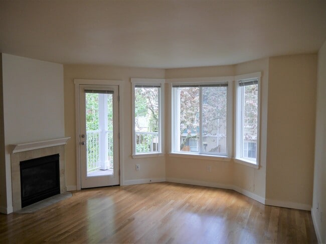 12532 26th Ave NE in Seattle, WA - Building Photo - Building Photo