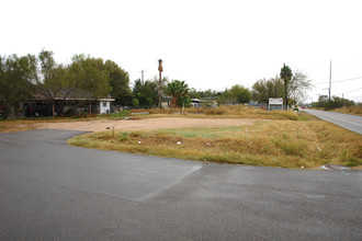 2008 Graham Ave in Mission, TX - Foto de edificio - Building Photo