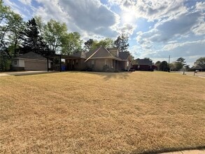 601 Prairie View Dr in Prattville, AL - Building Photo - Building Photo