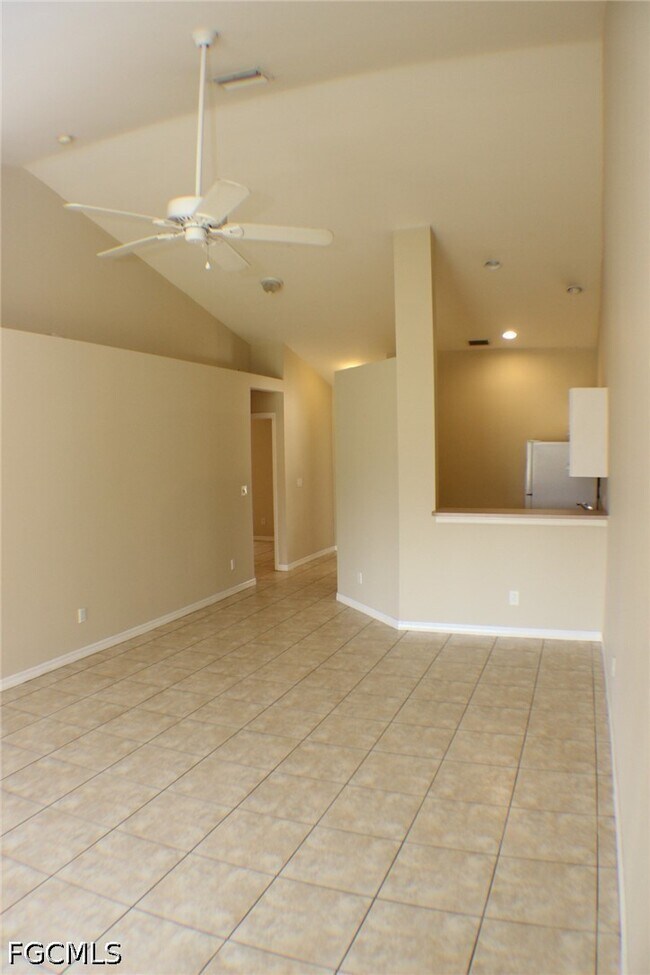 4131 SW Santa Barbara Pl in Cape Coral, FL - Building Photo - Building Photo