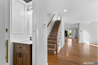 30 Osborne Pl in Fairfield, CT - Building Photo - Building Photo