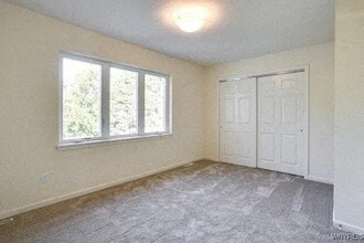 748 Robin Rd in Buffalo, NY - Building Photo - Building Photo