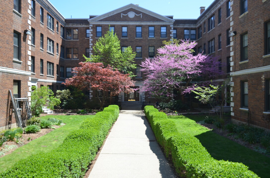 64 Queensberry St, Unit 214 in Boston, MA - Foto de edificio