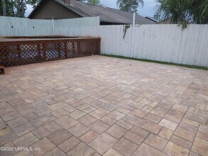 14317 Coral Reef Dr S in Jacksonville, FL - Foto de edificio - Building Photo