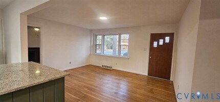 8011 Kenmore Dr in Mechanicsville, VA - Building Photo - Building Photo