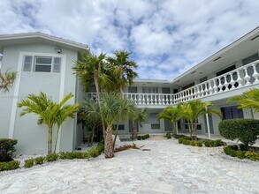 915 Intracoastal Dr, Unit 9 in Fort Lauderdale, FL - Building Photo - Building Photo