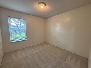 1237 N Knowles Dr in Saginaw, TX - Building Photo - Building Photo