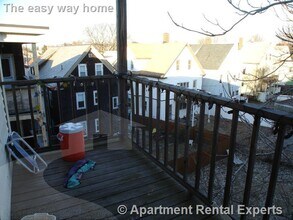 185 Lowell St in Somerville, MA - Building Photo - Building Photo
