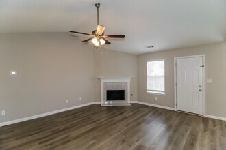 604 Fieldcrest Dr in Mcdonough, GA - Building Photo - Building Photo