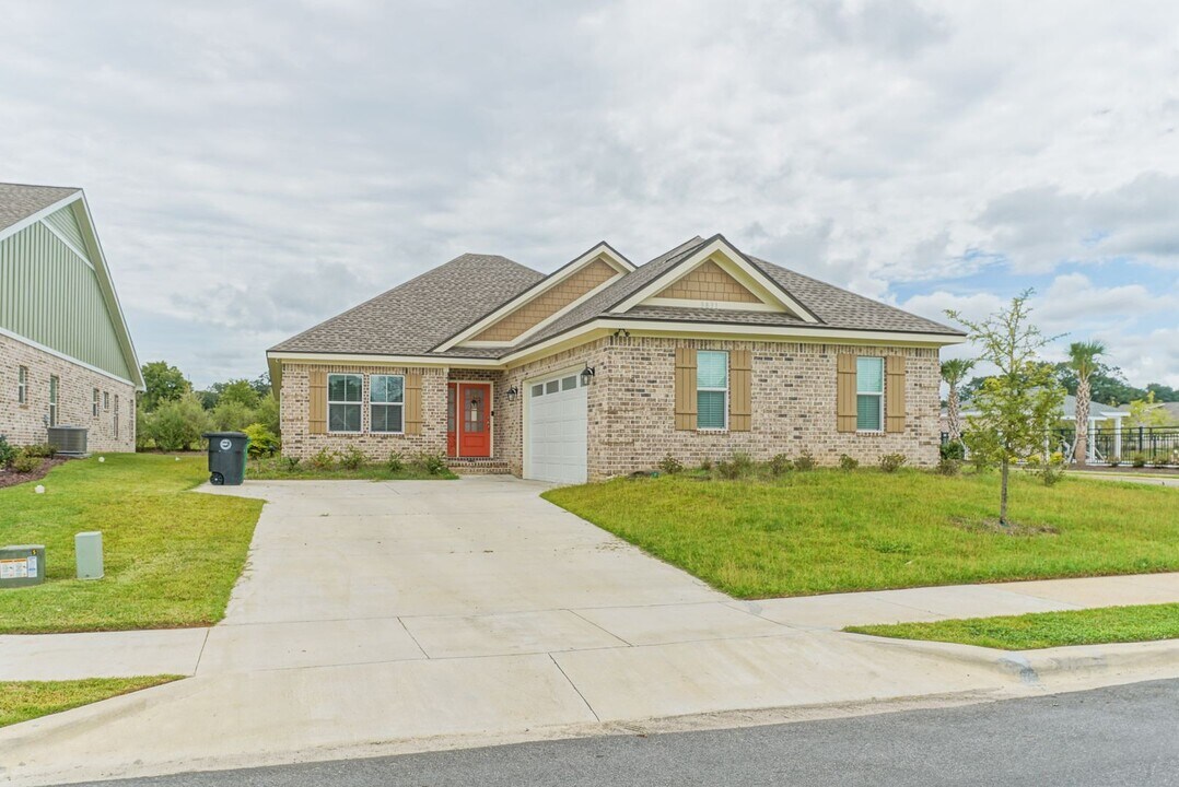 3831 Arbor Dr in Tallahassee, FL - Building Photo