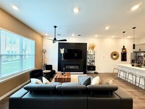7513 Laburnam Rd in Dallas, TX - Building Photo - Building Photo