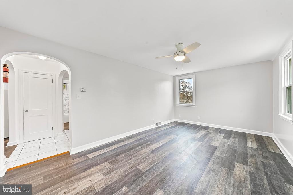 2203 Steel Rd in Drexel Hill, PA - Building Photo