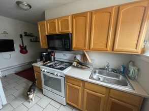 2209 S 15th St, Unit 3rd floor in Philadelphia, PA - Building Photo - Building Photo