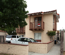 3741 Wilson Ave in San Diego, CA - Building Photo - Building Photo