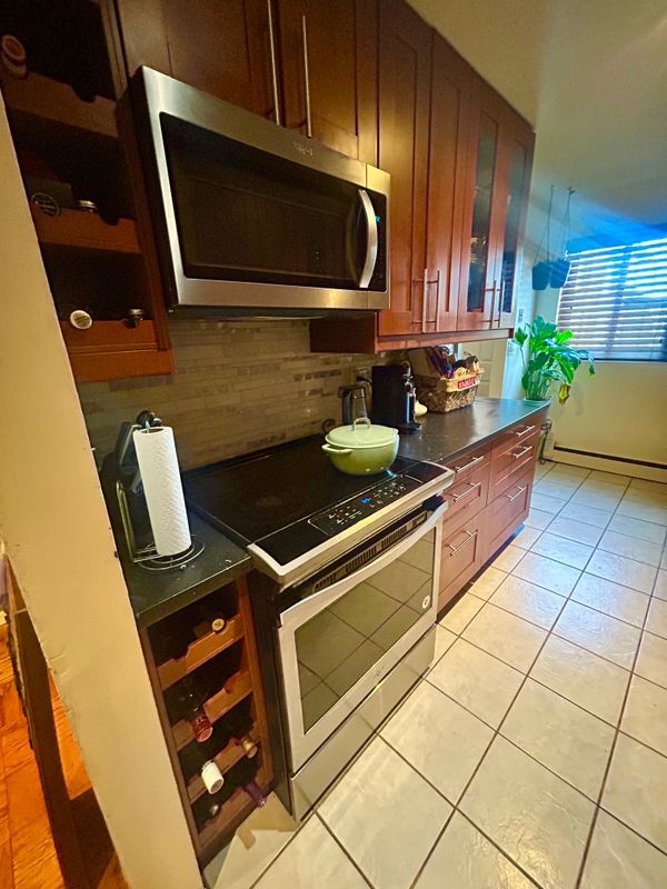 150 Glenwood Ave in Yonkers, NY - Building Photo - Building Photo
