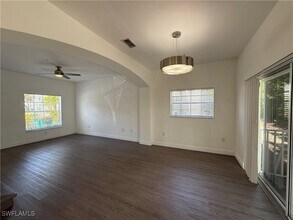 3305 Lisa Ln in Naples, FL - Building Photo - Building Photo