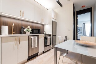 541 Newark Ave in Jersey City, NJ - Building Photo